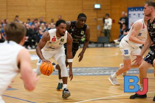 VfL SparkassenStars Bochum gegen WWU Baskets Muenster